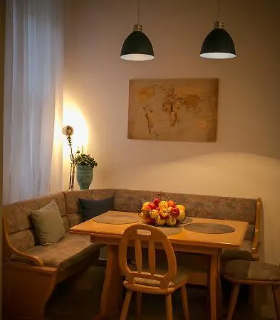Atrium 22 Apartment *