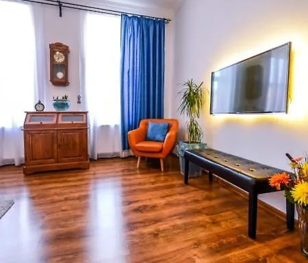 Atrium 22 Apartment *