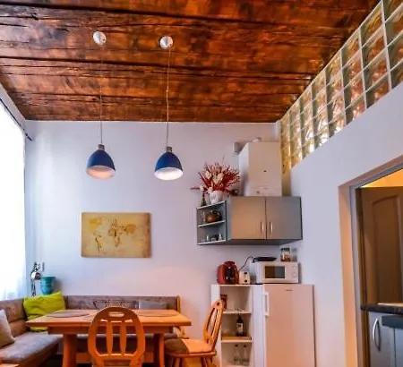 Apartment Atrium 22